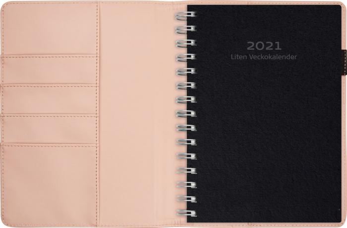 Burde Förlag Liten Veckokalender rosa konstläder Melfi 2021 - Kalenderkungen.se