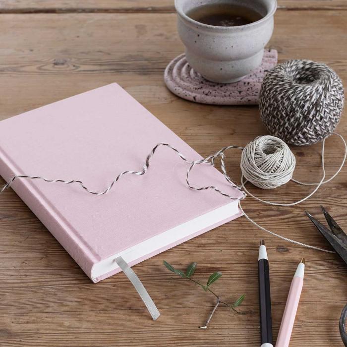 Linjerad Notebook A5 256 sidor Dusty Rose